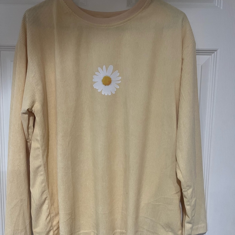 Yellow Daisy Print Women's Top